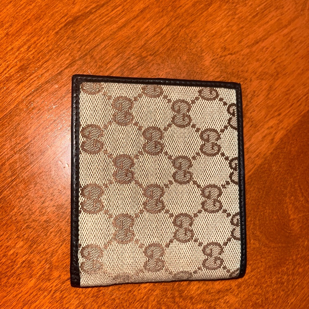 Vintage Canvas Gucci trifold wallet
